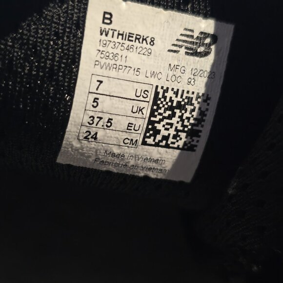 New Balance Fresh Foam x Hierro v8 Womens sz7 Shoes Black Trail Vibram WTHIERK8 - Picture 8 of 8